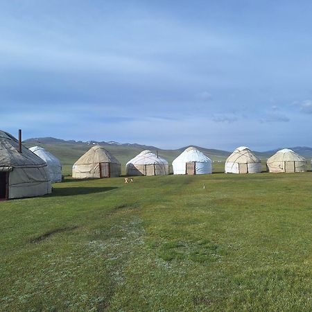 Отель Zalkar Yurt Camp Song-Kul Экстерьер фото