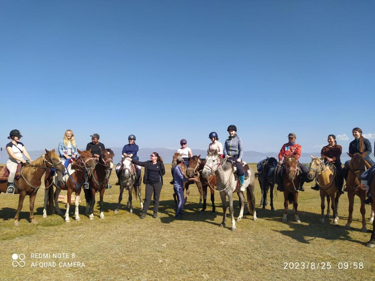 Отель Zalkar Yurt Camp Song-Kul Экстерьер фото