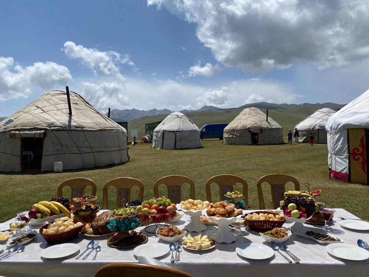 Отель Zalkar Yurt Camp Song-Kul Экстерьер фото