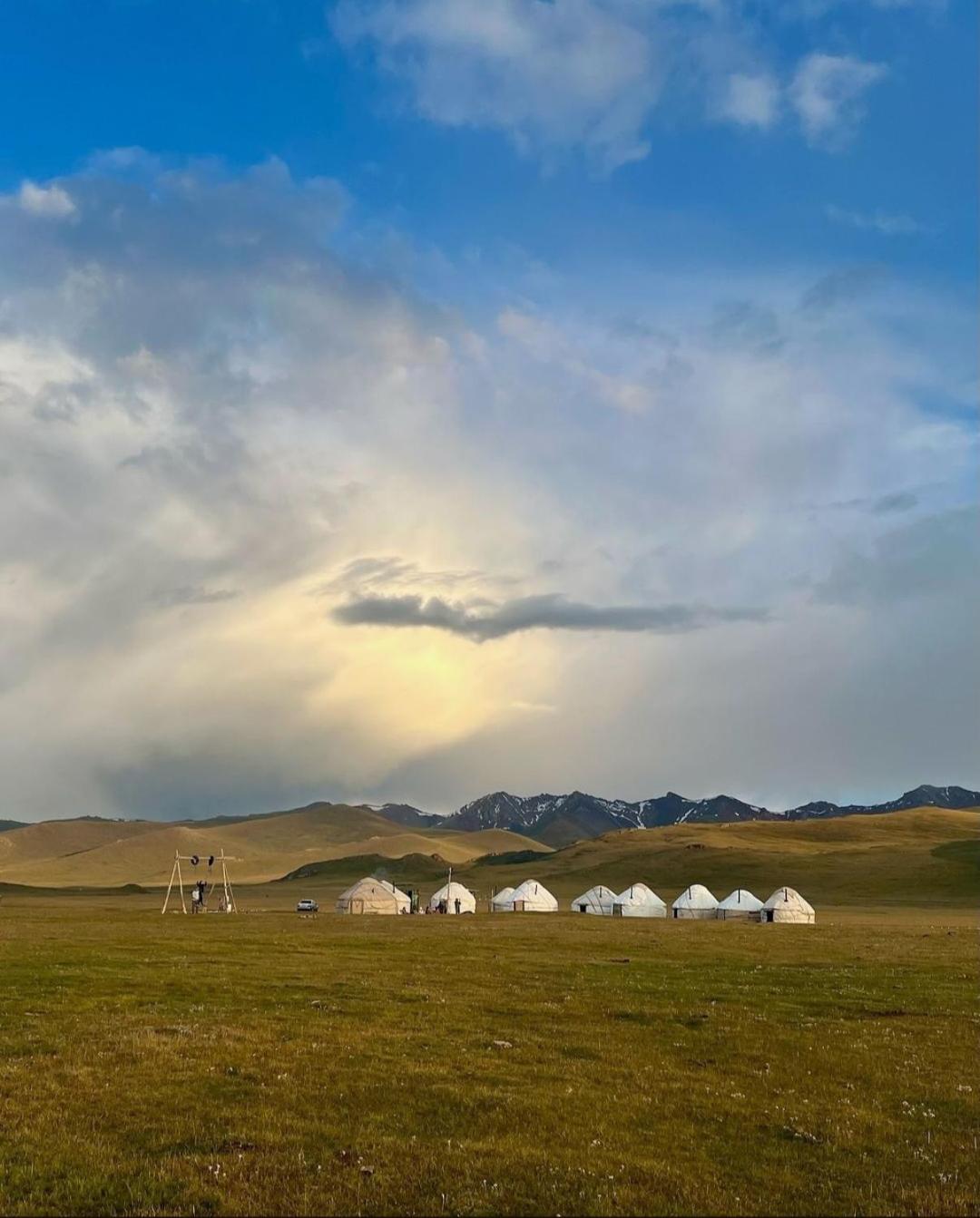 Отель Zalkar Yurt Camp Song-Kul Экстерьер фото