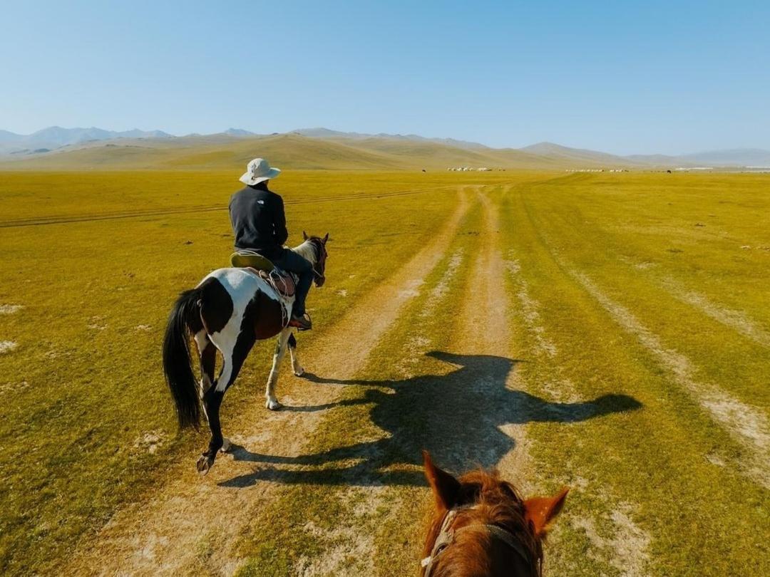 Отель Zalkar Yurt Camp Song-Kul Экстерьер фото